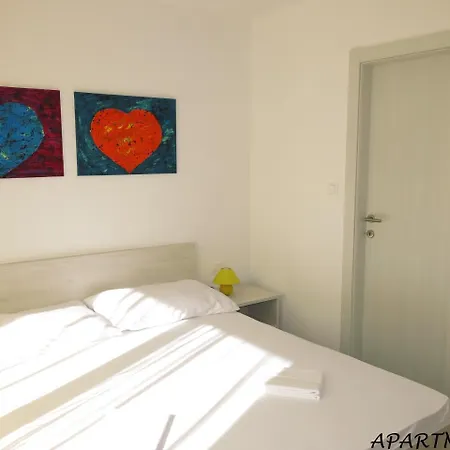Luka Appartement *