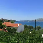 Luka Apartament *